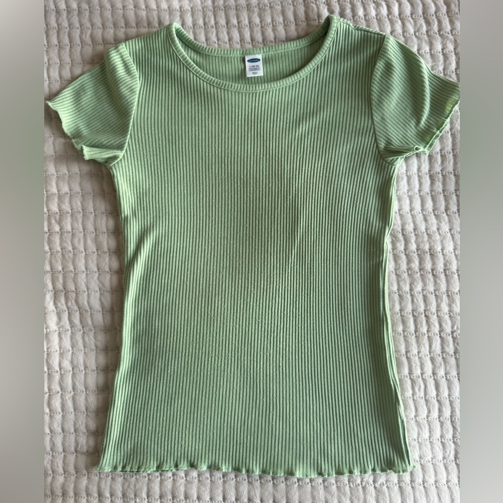 Old Navy girls t-shirt size L